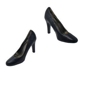 Vintage Bandolino Vegan Faux Leather Snake Embossed High Heels 8W Black Pumps
